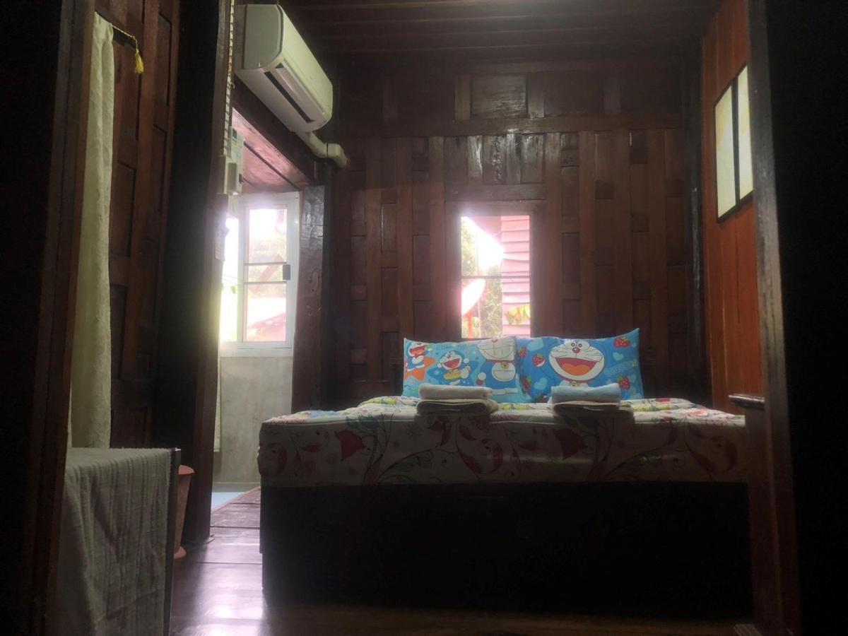 Solarcell Walking Street Homestay - โซล่าเซลล์ถนนคนเดินโฮมสเตย์ Ban Nong Nam Khan Εξωτερικό φωτογραφία